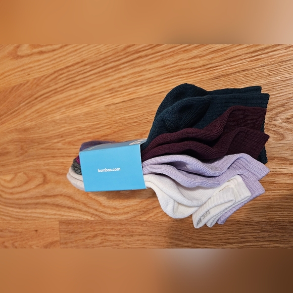 Bombas Women's Midweight Quarter Cuff 4 Pack Assorted Color Socks - Picture 2 of 4